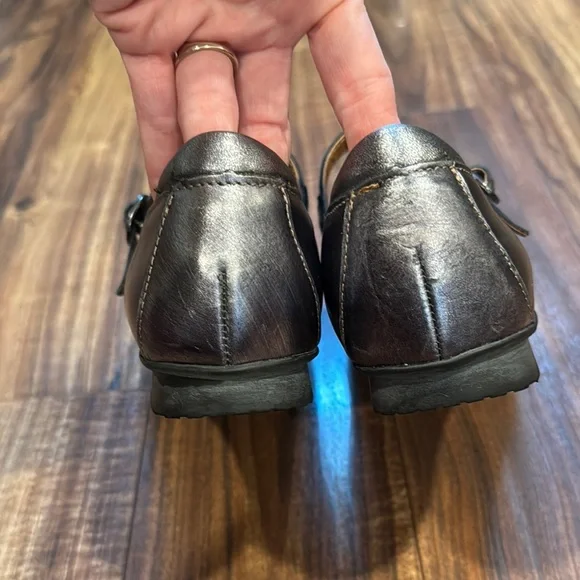 Taos Footwear Women's Pewter Mary Jane Flats - Picture 3 of 8